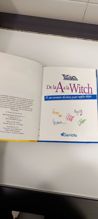 De la A a la Witch. El diccionario al más puro estilo W.I.T.C.H. (Mis libros de W.I.T.C.H.) (Spanish Edition)