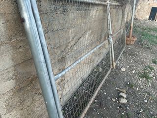 Puerta metalica finca