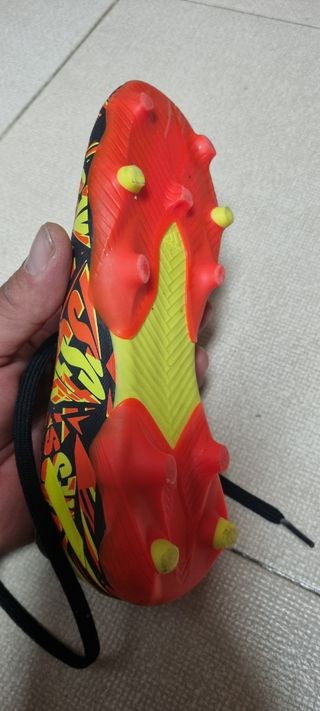 Adidas Nemeziz Messi 4