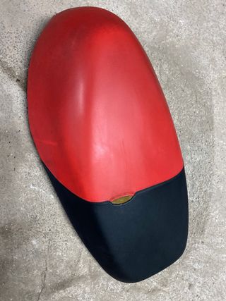 Asiento aprilia sonic de 49