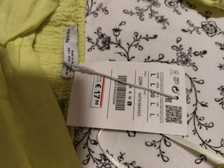 Top de Pull & Bear con etiqueta