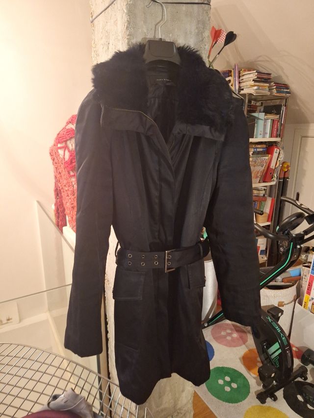 Abrigo negro zara