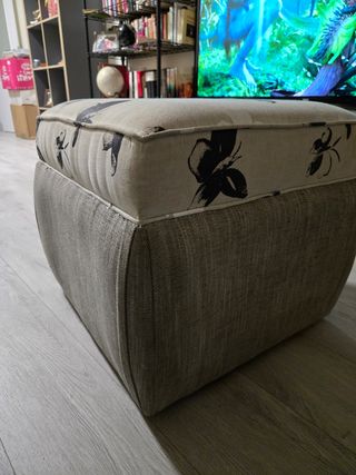Reposapiés tapizado