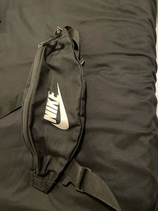 riñonera nike