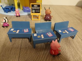 Casa y colegio de Peppa Pig