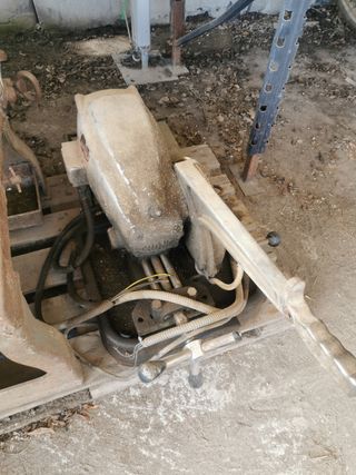 Sierra antigua de taller Thomas