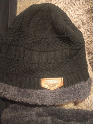 Gorro y braga de lana.