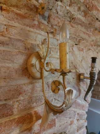 Aplique de pared. Resto tienda