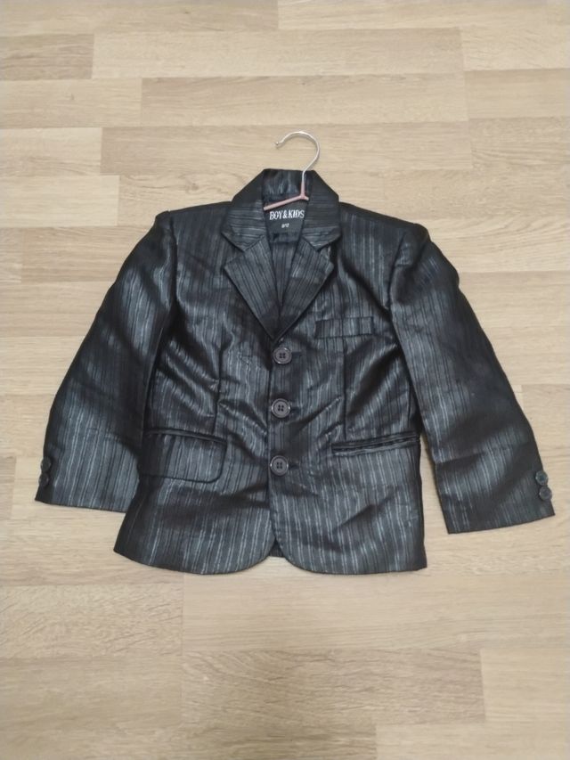 Traje de niño de 9 a 12 meses