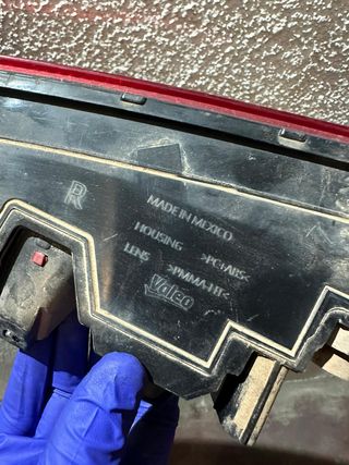 PILOTO TRASERO DERECHO AUDI Q 3