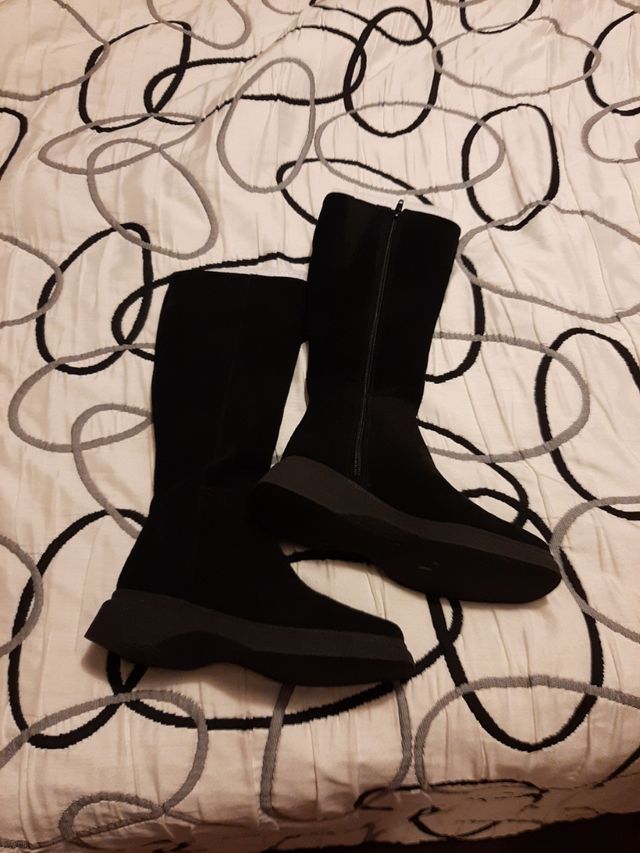 Botas de suela de goma sin estrenar