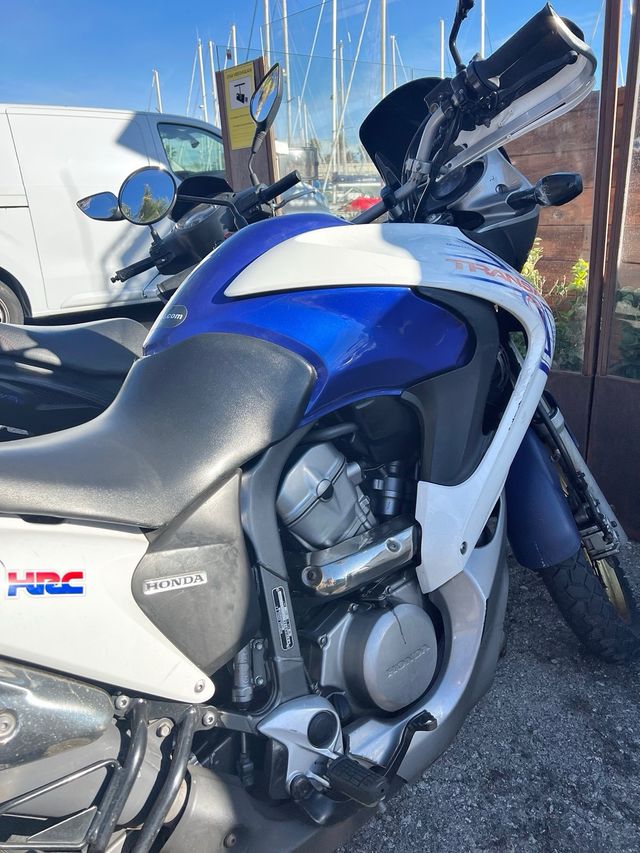 Honda Transalp 700