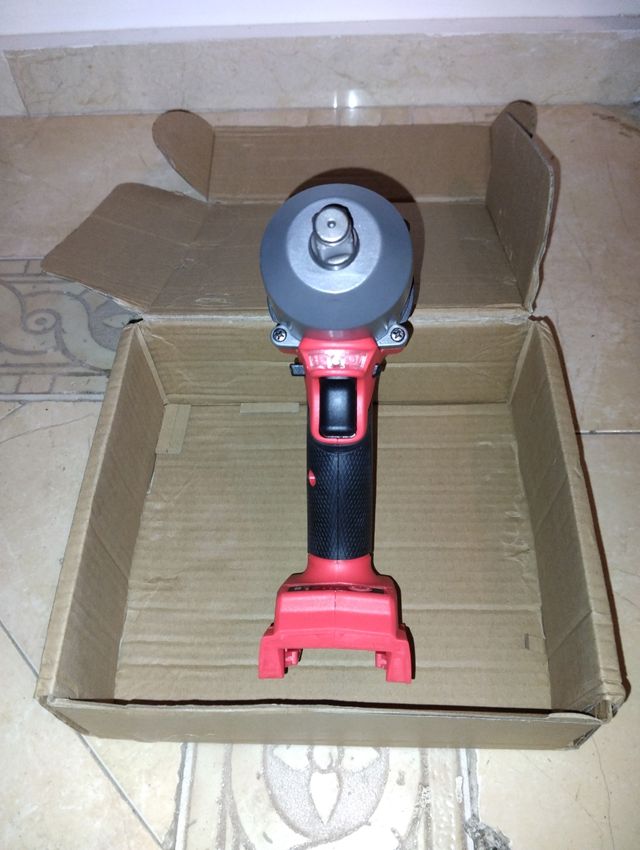 Pistola impacto 1300NM Milwaukee M18