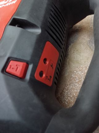 APAGAR LUZ ROJA DE LLAVE EN HILTI