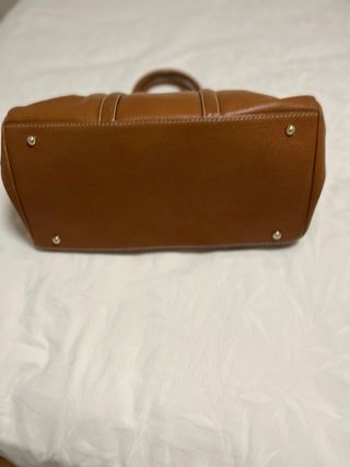 Bolso Carolina Herrera color camel