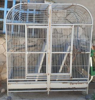 JAULA GRANDE PARA AVES