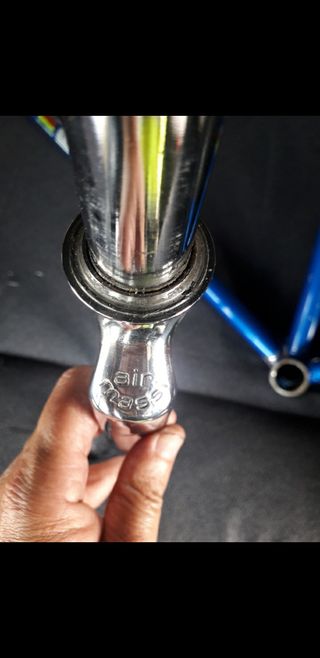 Bicicleta carretera clasica con ruedas Gravel