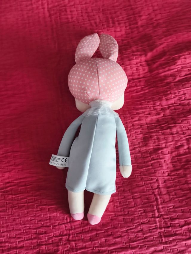 Muñeca Metoo Angela