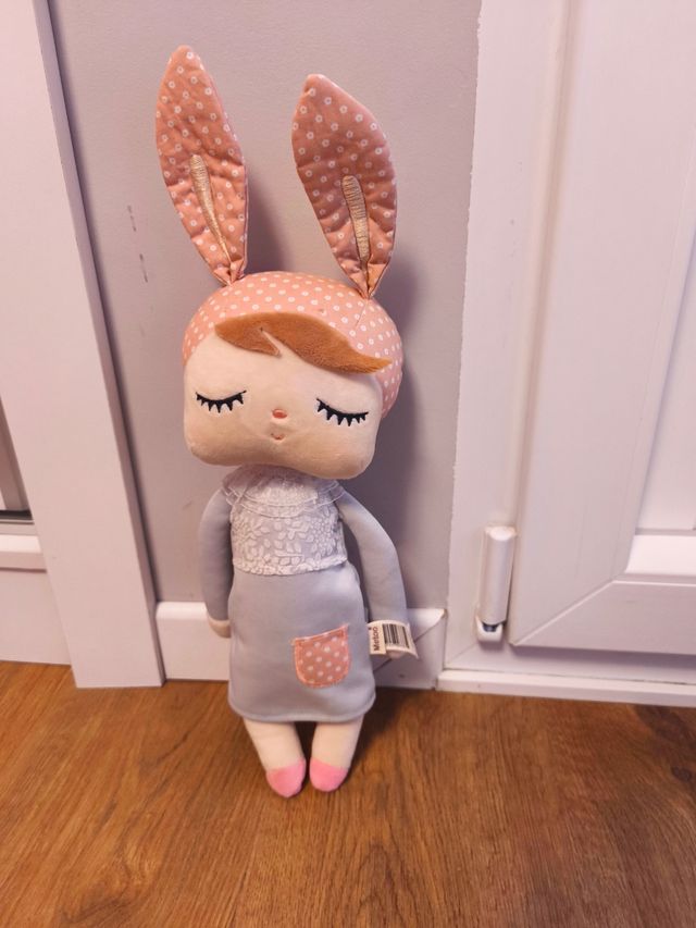 Muñeca Metoo Angela