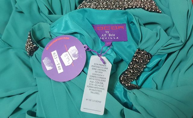 Vestido verde sin estrenar con etiquetas