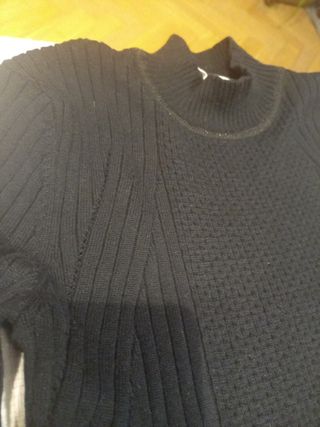 Jersey negro cuello perkin Naf Naf