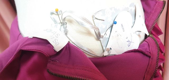 Coqueto y juvenil vestido fucsia