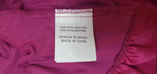 Coqueto y juvenil vestido fucsia