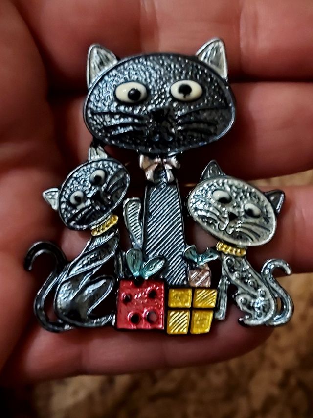 Broche y colgante diseño gatos  🐱 con regalos