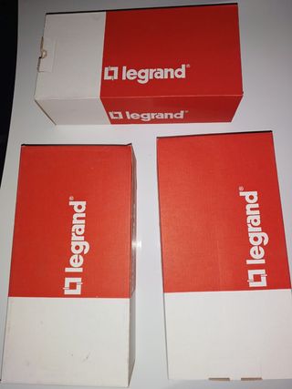 Caja estanca para luces de emergencia