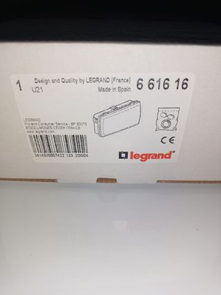 Caja estanca para luces de emergencia