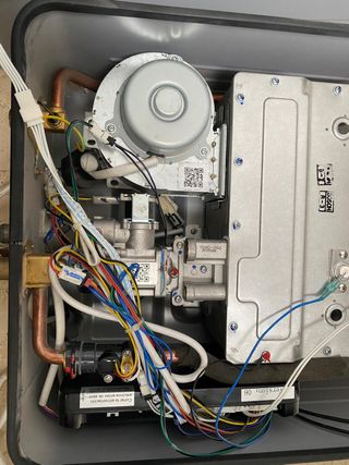 CALENTADOR BOSCH JUNKERS 17Litros HYDRONEXT 5600S