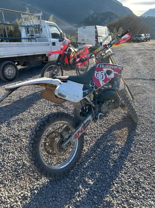 HUSQVARNA 125 2t (hasta septiembre se negocia BIEN