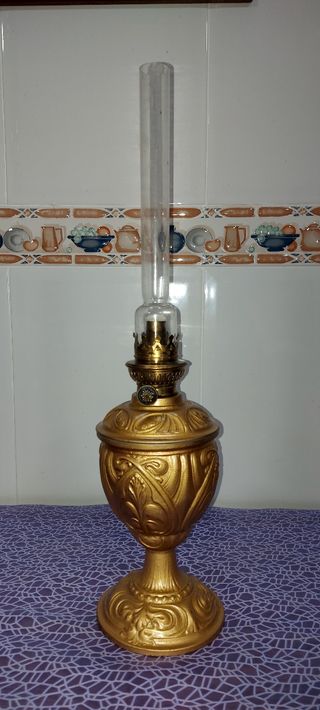 QUINQUE CON BASE Y DEPOSITO METALICO LAT