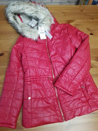 Abrigo plumas rojo desmontablele