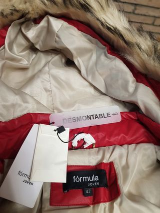 Abrigo plumas rojo desmontablele