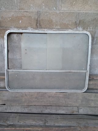 Ventana hierro