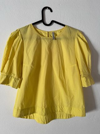 Camisa amarilla