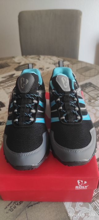 BOTAS PARA SENDERISMO O TRABAJO NUEVAS A ESTRENAR.