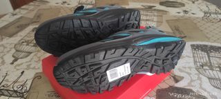 BOTAS PARA SENDERISMO O TRABAJO NUEVAS A ESTRENAR.