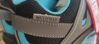 BOTAS PARA SENDERISMO O TRABAJO NUEVAS A ESTRENAR.