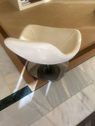 Butaca piel blanca