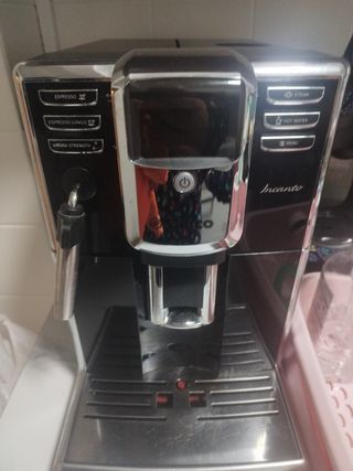 Cafetera superautomática  saeco icanto