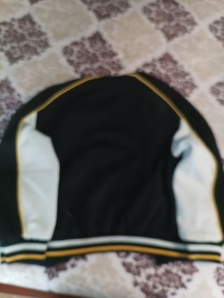 Cazadora chica tipo Bomber