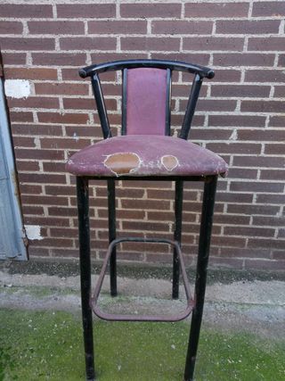 Silla alta de bar