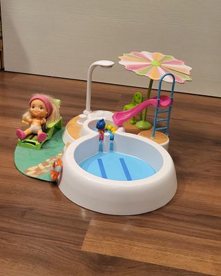 Piscina de las Barriguitas