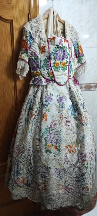 Traje de fallera siglo XVIII adulto