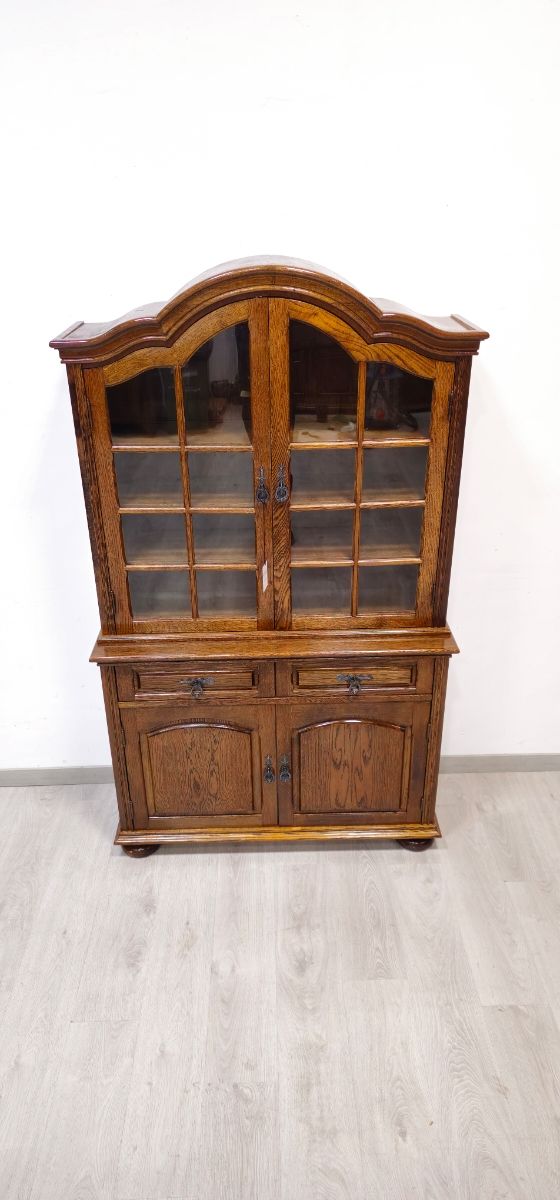 Alacena Rustica de Roble con Vitrina