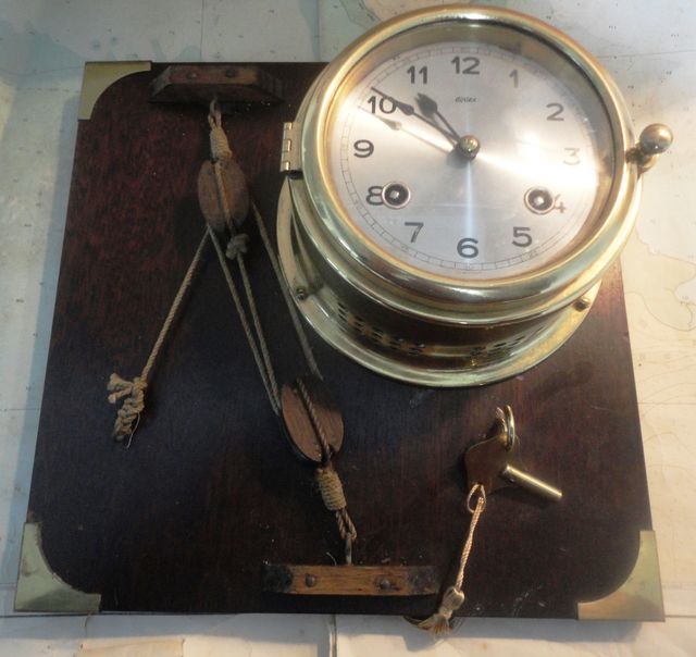 RELOJ DE BARCO ALEMAN MECANICO SONERIA AÑOS 70