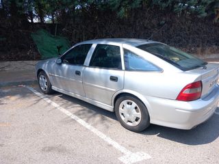 Opel Vectra 2000