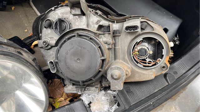 Faro de xenon de range rover